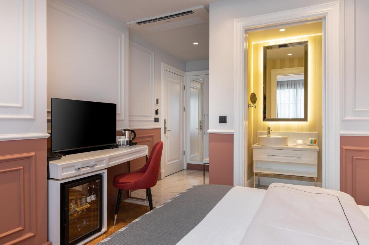 Motif Hotel Чесме Екстериор снимка