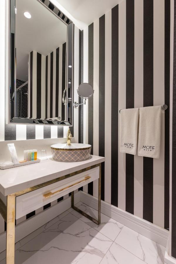 Motif Hotel Чесме Екстериор снимка