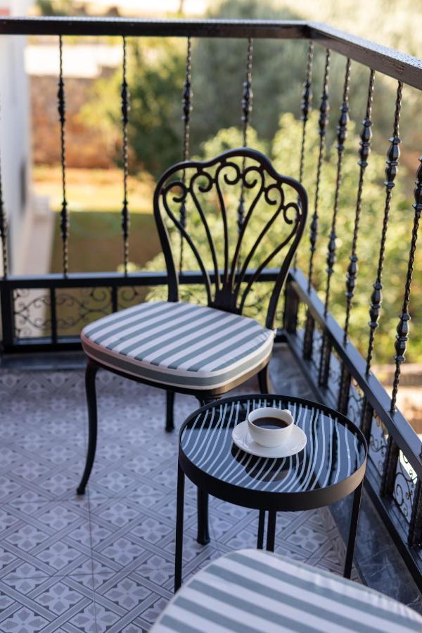 Motif Hotel Чесме Екстериор снимка